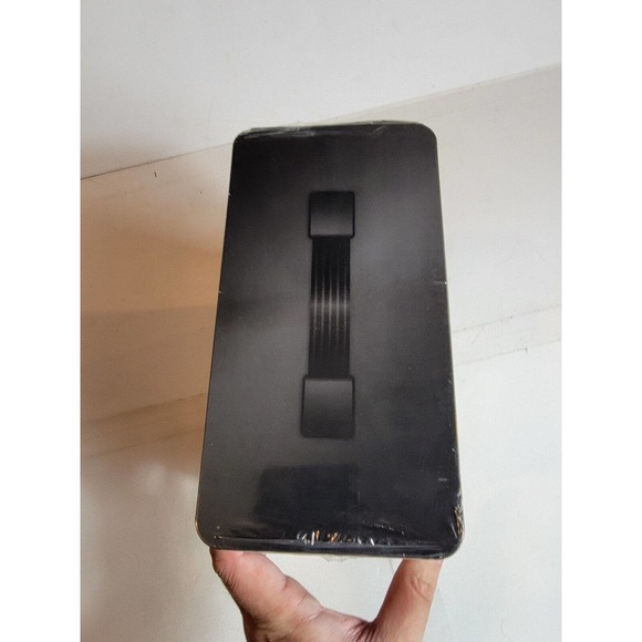 These Go To 11 Dice Game Guitar Rock And Roll Barnes & Noble Exclusive New - Picture 3 of 4